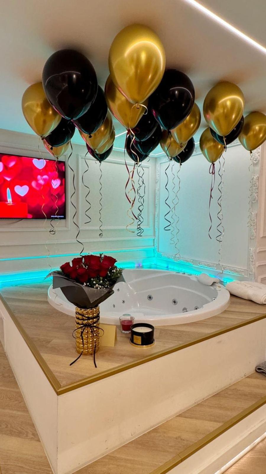 Jacuzzi Royal Suite 布达佩斯 外观 照片